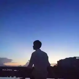 高冷个性情侣背影头像一男一女我还在爱你拒绝了所有人
