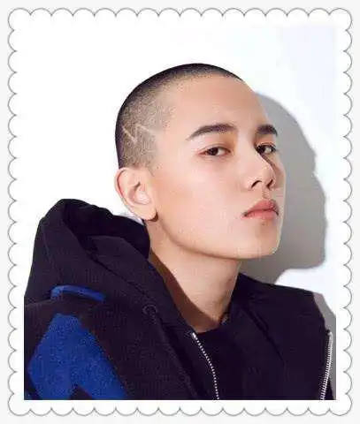 阳光大男孩胡先煦,被演戏耽误十几年的老相声演员
