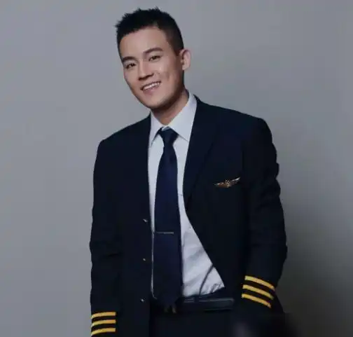 欧豪,他能成为第七位百亿票房男演员吗
