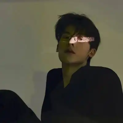 乖男生头像高冷
