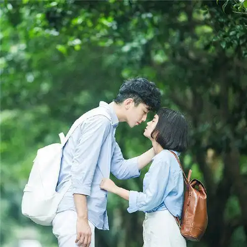 儿媳,十桌酒席我收你爸九万咋了妈,把多余的钱退给我