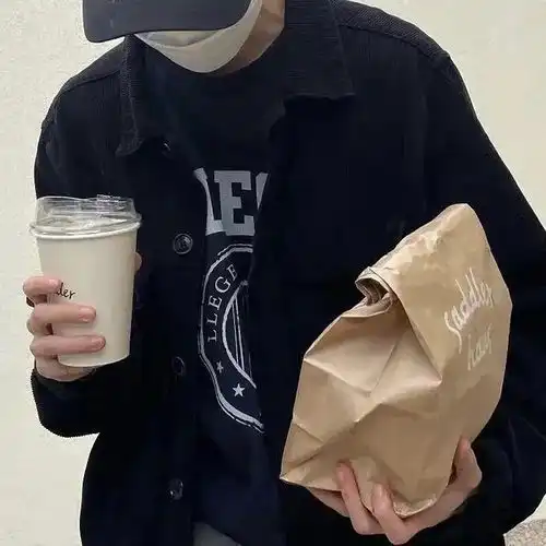 男生不露脸头像所有故事都是从夏天开始的
