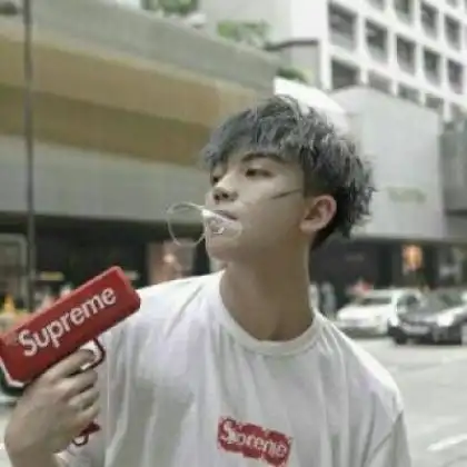 人生最大的失败就是不相信自己,微信头像男生霸气冷酷
