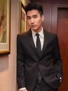 三生三世男演员换上现代西装,赵又廷垫底,司命男人味十足
