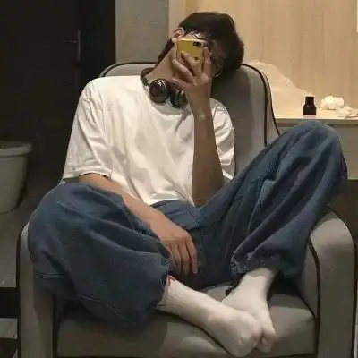 经典个性qq名字男少时不狂何时狂可爱点
