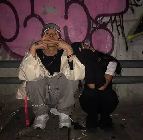 妹子都爱嘻哈男rapper的女盆友凭什么这么美
