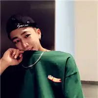 潮流男生个性头像帅气迷人的他
