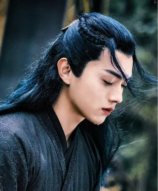 2019最火古装男神肖战王一博圈粉无数,而他堪称女生想睡no.1
