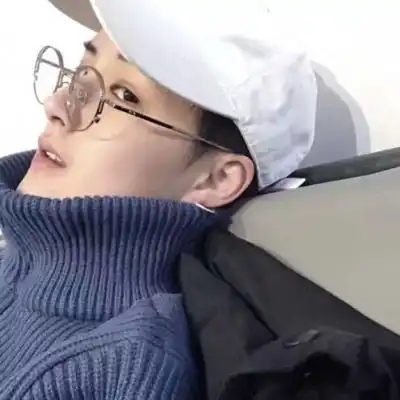 吸引女人的微信头像男
