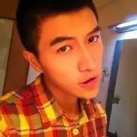 qq头像大众男神498男生
