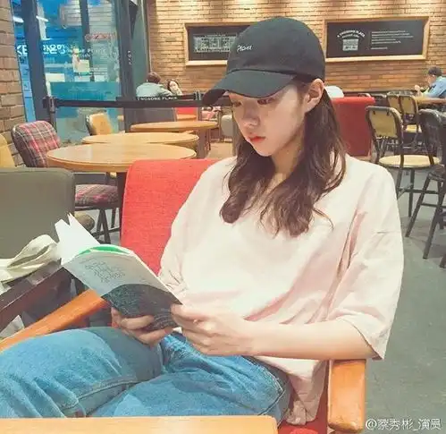 不是机器人女主不是,男主才是机器人吧
