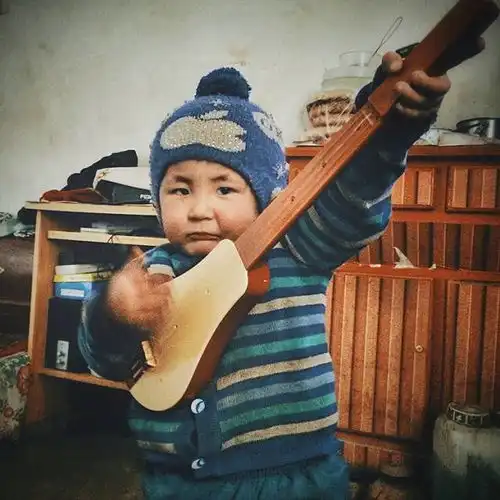 80后小伙用手机拍摄新疆,凭一张照片夺得全球摄影冠军,让无数人看见新疆的善良和美丽
