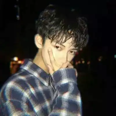 我不是刻意等你,我只是好奇我到底有多喜欢你
