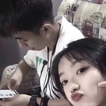 比较阳光的情侣头像,我也要和你在一起不离不弃
