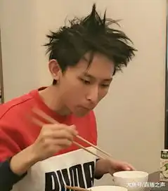 王者荣耀梦泪被恶搞成古风美男,老粉丝差点没认出来
