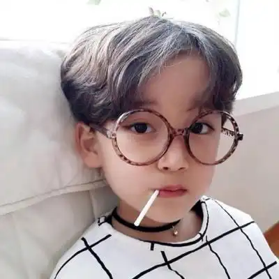 搞怪可爱小萌娃头像
