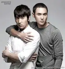 谁说娱乐圈无纯友谊揭秘娱乐圈的姐妹淘和兄弟连
