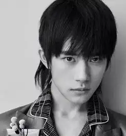 杨洋也换上这款发型2018最火鲻鱼头适合什么人留
