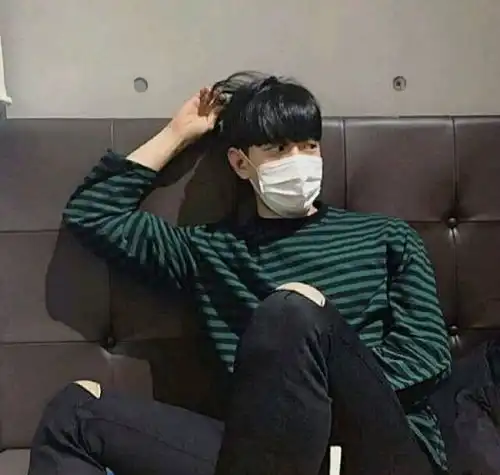 异性夜聊,男生主动聊这3个话题,丫头他是在撩你
