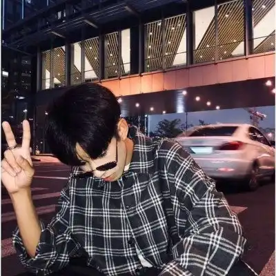帅气的男生头像真人,愿意接受你所有的霸道
