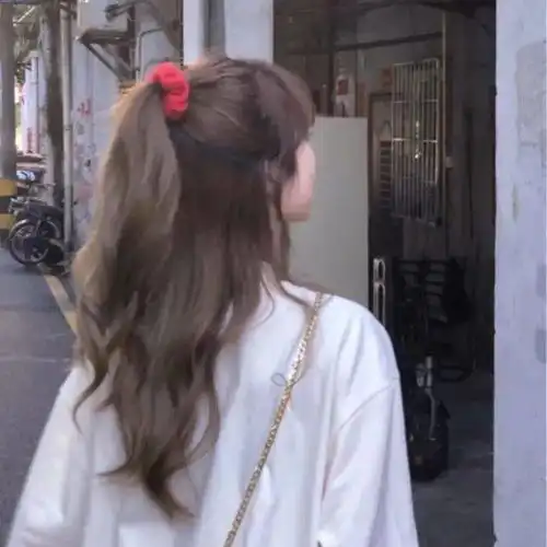 头像丨许多星辰指望你去探寻它们
