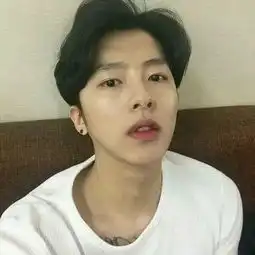 不怕男人有才华,就怕男人会剪发
