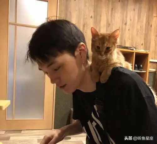 这几个星座男偏爱可爱挂的女生,你的他是这样吗
