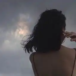 快手头像女生背影清晰伤感2018快手女生背影图片很火的头像

