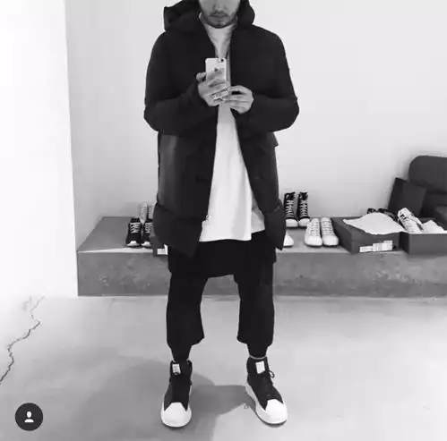 1nk耐k元旦级别男士运动休闲连帽卫衣开衫2oveize穿法定制顶级拉链秋冬男士中长款连帽保暖羽绒服
