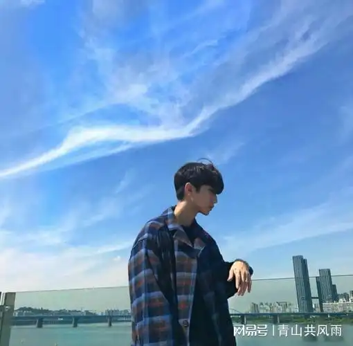 天生天贵星,关键时刻有贵人现身,帮你度过难关的生肖男
