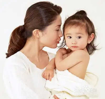 女性出现产后脱发情况后,应该怎么办比较好呢
