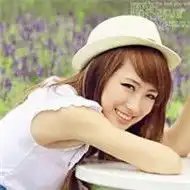 恩爱的2012qq情侣头像一男一女不能拥有的遗憾让我们更感缝眷
