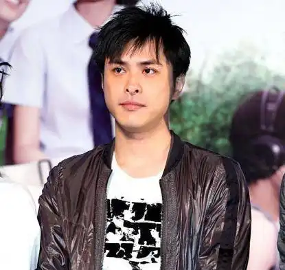 甜心教主王心凌为何至今单身,看前男友们就明白了,一个比一个渣
