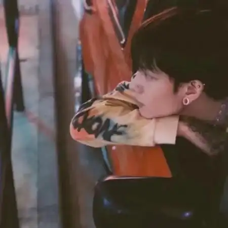 2020酷酷帅气霸气男生头像,逼自己优秀然后骄傲的生活
