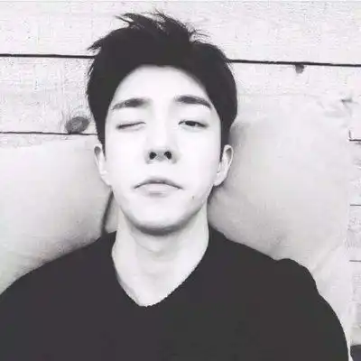 男生头像黑白酷帅真人遇到了纯情的男头一定要换上
