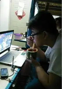 今天打麻将输惨了,好伤心,可还是要保持微笑
