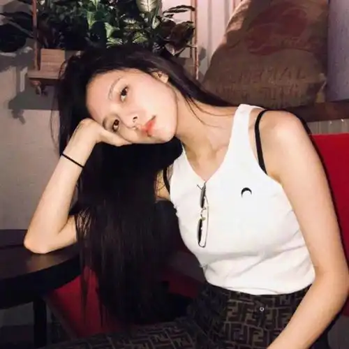 头像找了一组好看的头像,换一下吧
