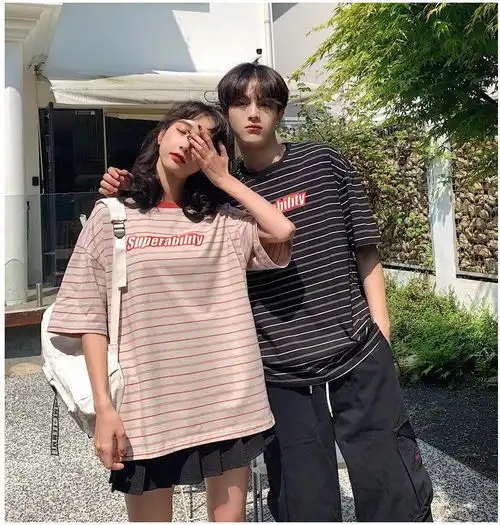 卓纪复古条纹情侣装女夏装ins超火港风网红情侣版抖音同款半袖男t恤夏
