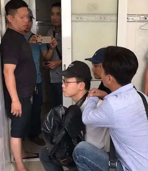 韩国男子在越南打工时入室抢劫,杀2人抢走4部手机和900现金
