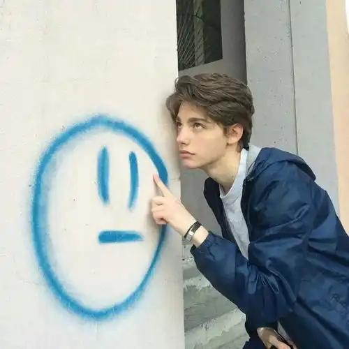 头像你是我想要拥抱的理想
