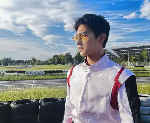 杨洋还没出场就吵翻天了,青春环游记3真的换错人了吗
