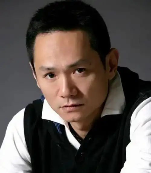 戏骨果靖霖的励志人生,和他一生中永远挚爱的女人
