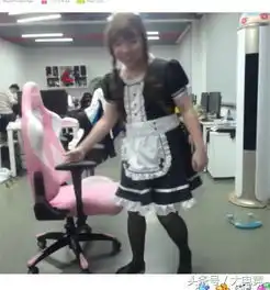 lolamazingj兑现承诺女装直播,网友直言古风美女辣眼睛
