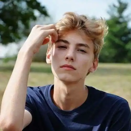 一些好看的微信头像请签收
