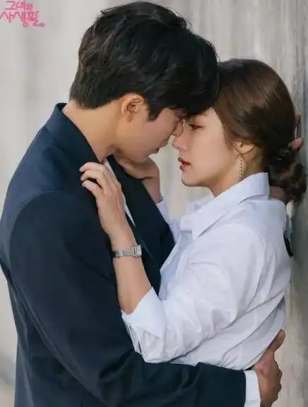 她的私生活欲望与甜蜜
