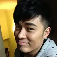 小燕子搞笑图片大全哭微信头像图片大全
