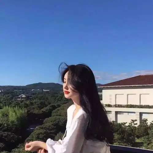 头像篇喜欢你,就像是温柔的理性
