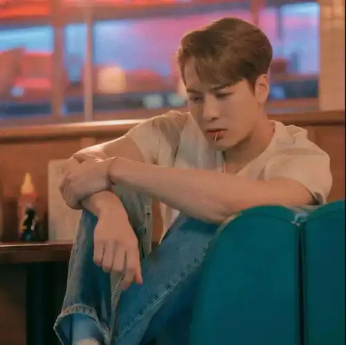 今日份头像与众不同
