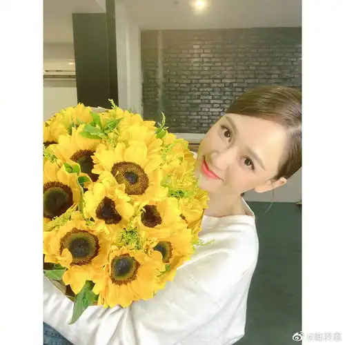 陈乔恩doki超全的陈乔恩资讯粉丝直播活动集合
