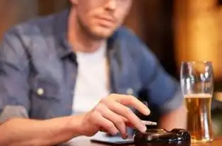 男人有这3个标志,注定是老烟枪,医生鉴定完毕
